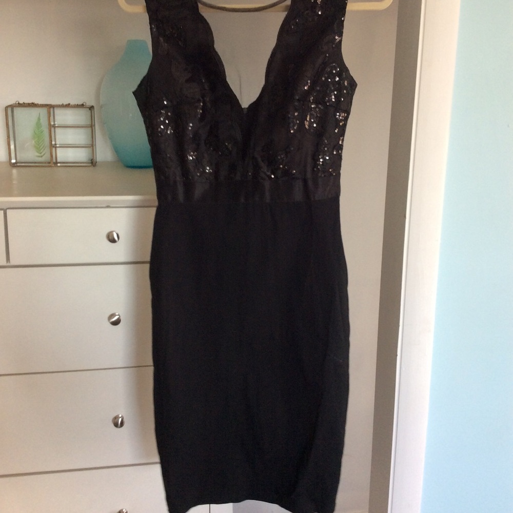 ModCloth Black sequin, mesh plunge cocktail dress